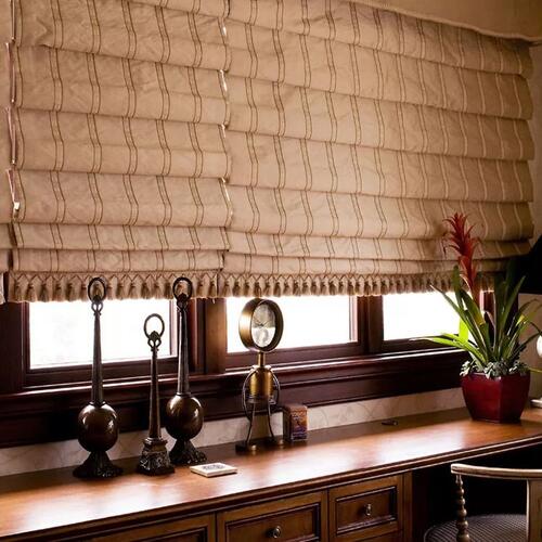 Римская штора из плотной ткани